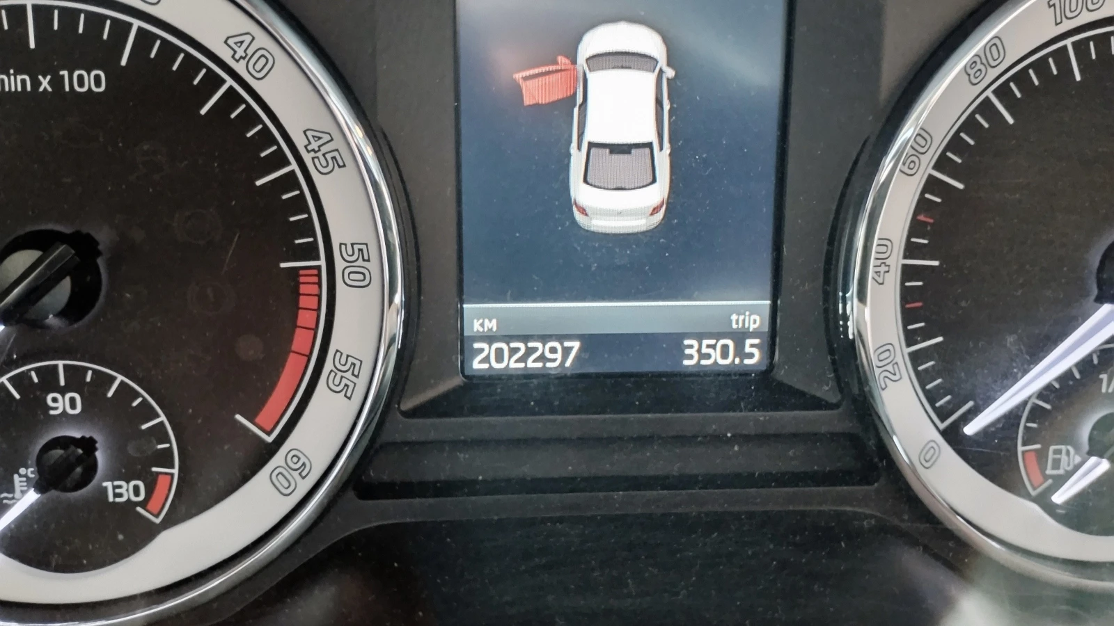Skoda Octavia, снимка 13 - Автомобили и джипове - 54353605