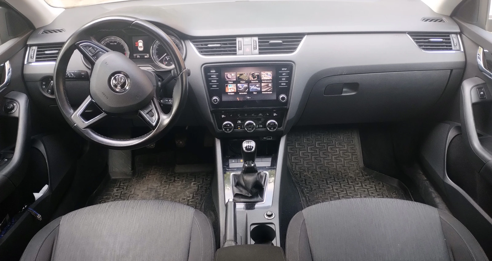 Skoda Octavia, снимка 15 - Автомобили и джипове - 54353605