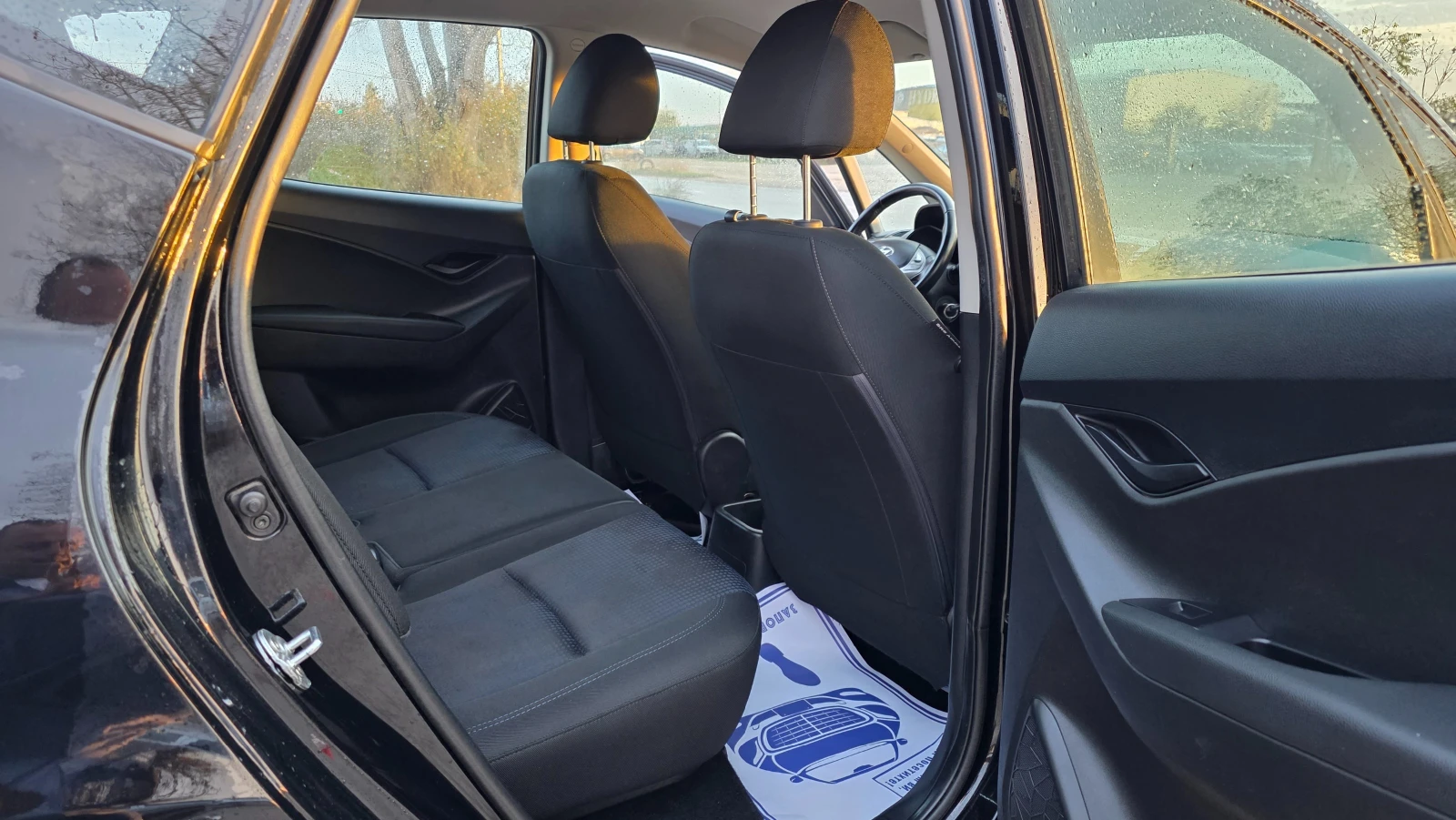 Hyundai Ix20 1.6Crdi/116hp/Euro5, снимка 8 - Автомобили и джипове - 54568715