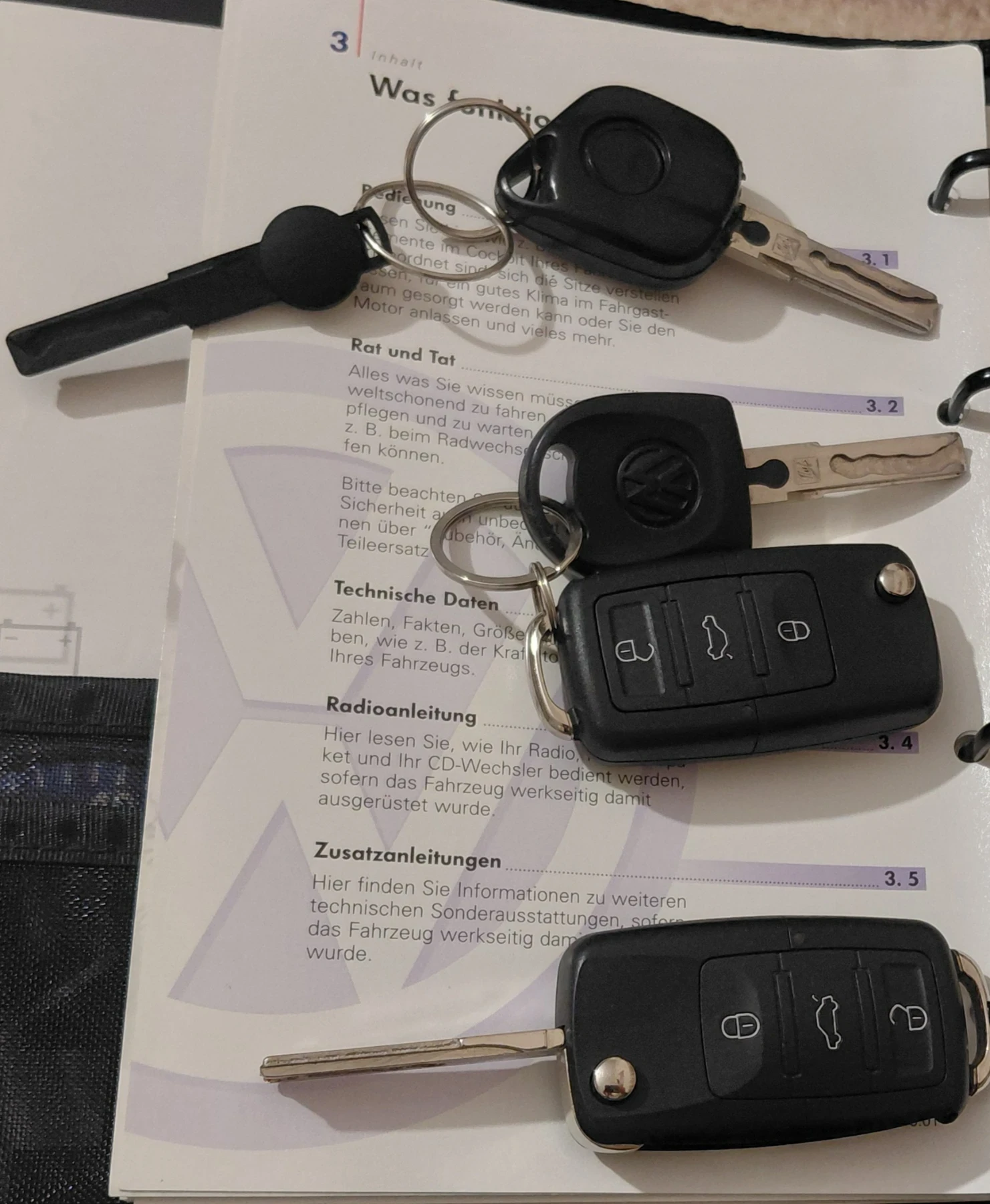VW Bora 1.6, 101, SR, бензин + газ, снимка 9 - Автомобили и джипове - 54641818