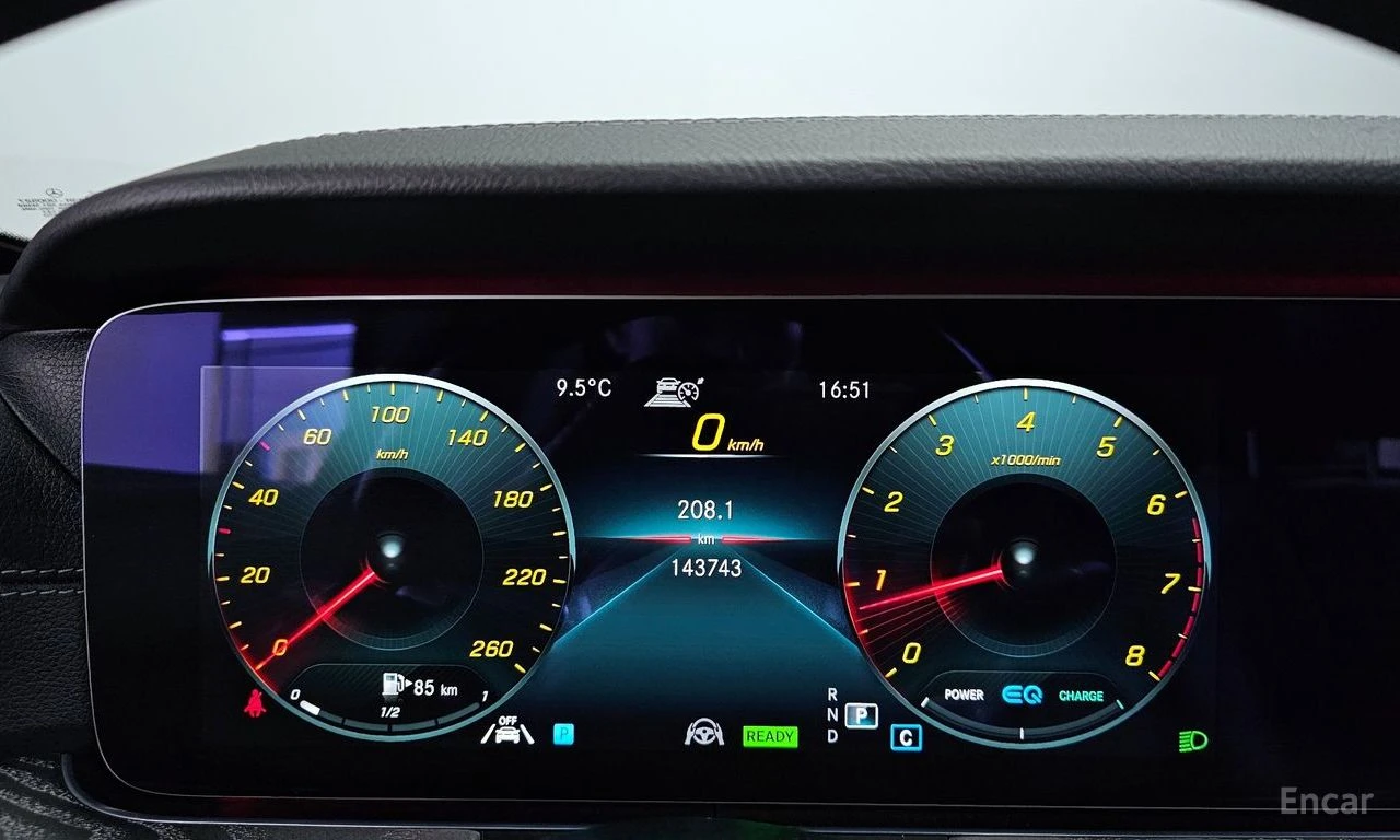 Mercedes-Benz E 350 4MATIC* AMG-LINE* DISTRONIC* 360CAM* DRIVE-ASSIST*, снимка 7 - Автомобили и джипове - 54714565