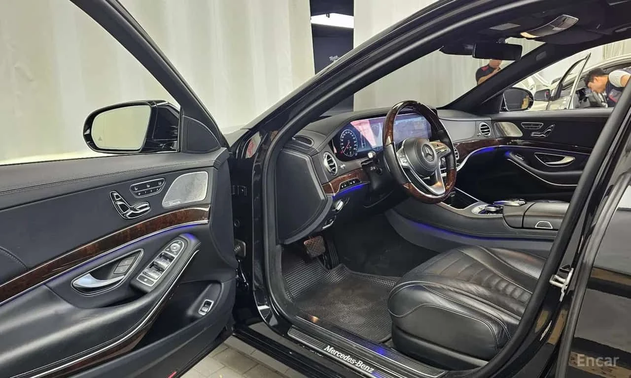 Mercedes-Benz S 560 LONG /ОБДУХВАНЕ/ПАНОРАМА/ДИСТРОНИК/360, снимка 10 - Автомобили и джипове - 55684075