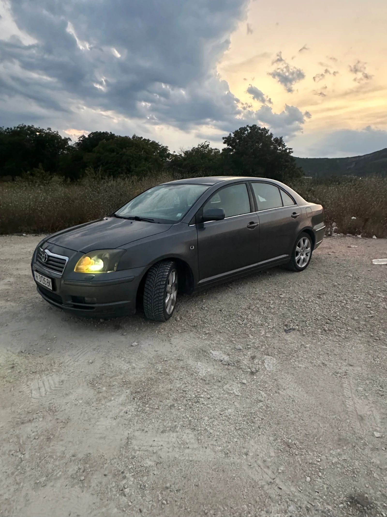 Toyota Avensis, снимка 3 - Автомобили и джипове - 55792911