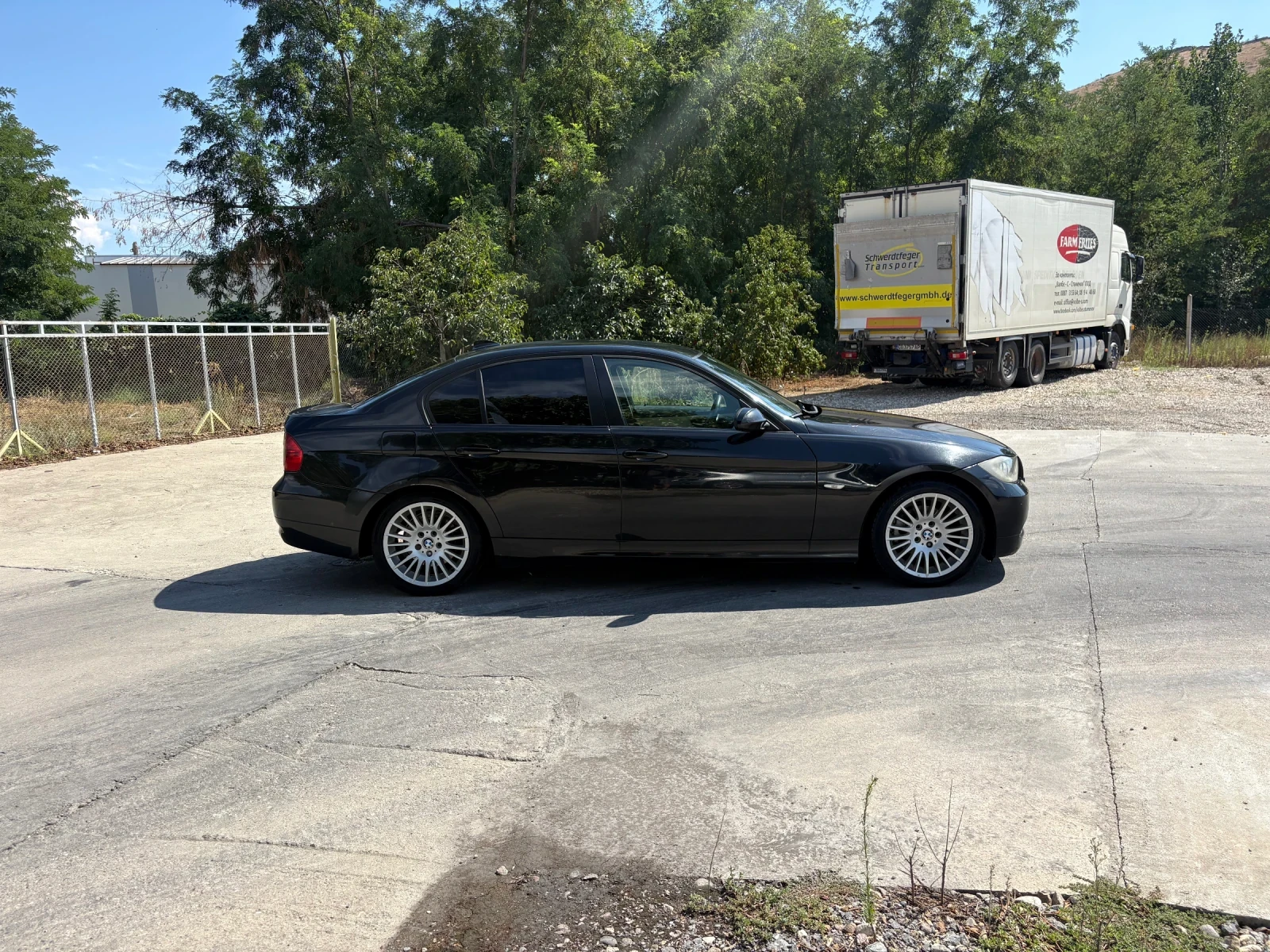BMW 320, снимка 2 - Автомобили и джипове - 55940439