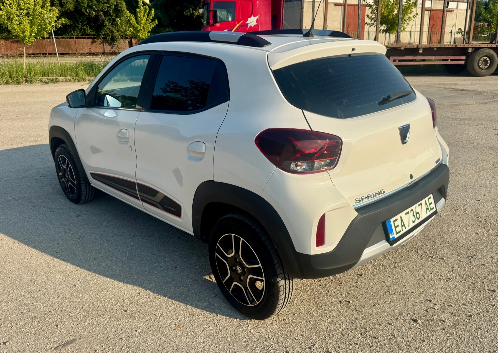 Dacia Spring, снимка 4 - Автомобили и джипове - 56625042