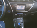 Toyota Auris 1.8i Hybrid - изображение 10