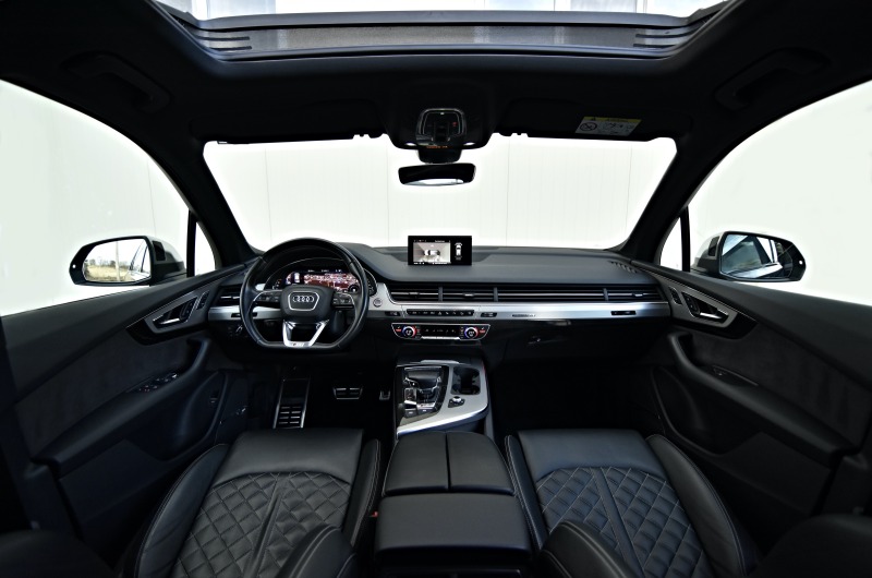 Audi SQ7 4.0 V8T MATRIX 360 PANO EXCLUSIVE 7-SITZE CARBON, снимка 7 - Автомобили и джипове - 46434015