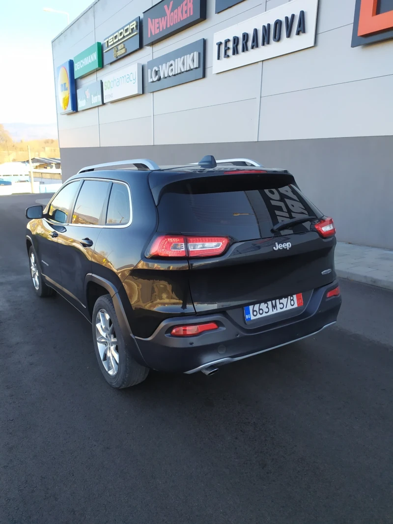 Jeep Cherokee, снимка 6 - Автомобили и джипове - 48132376