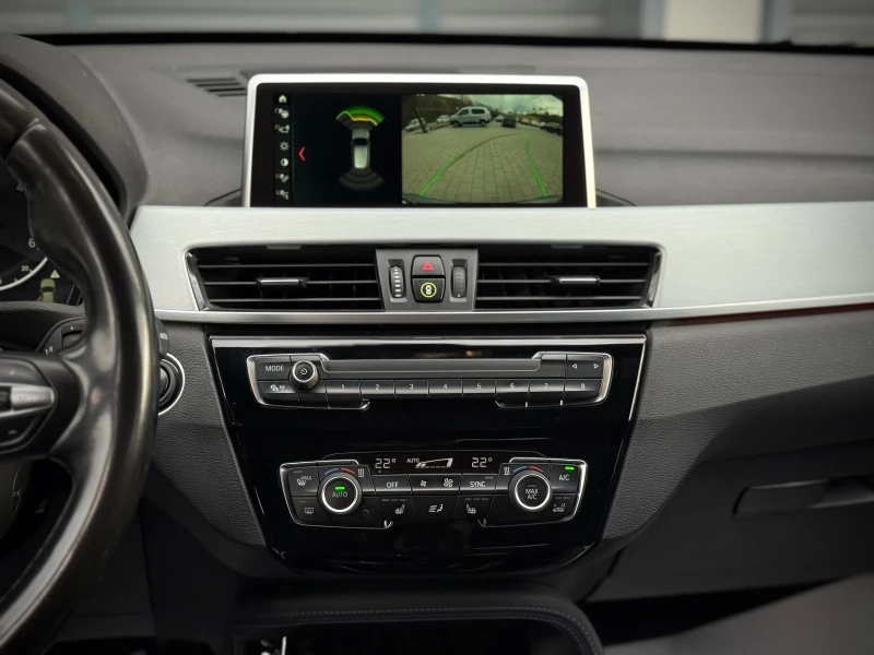 BMW X1 2.0 * MPack* HeadUP* Keyless* Pano* Memory* Camera, снимка 9 - Автомобили и джипове - 52495004
