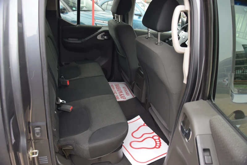 Nissan Navara 2.5D с Хардтоп , снимка 11 - Автомобили и джипове - 53276383