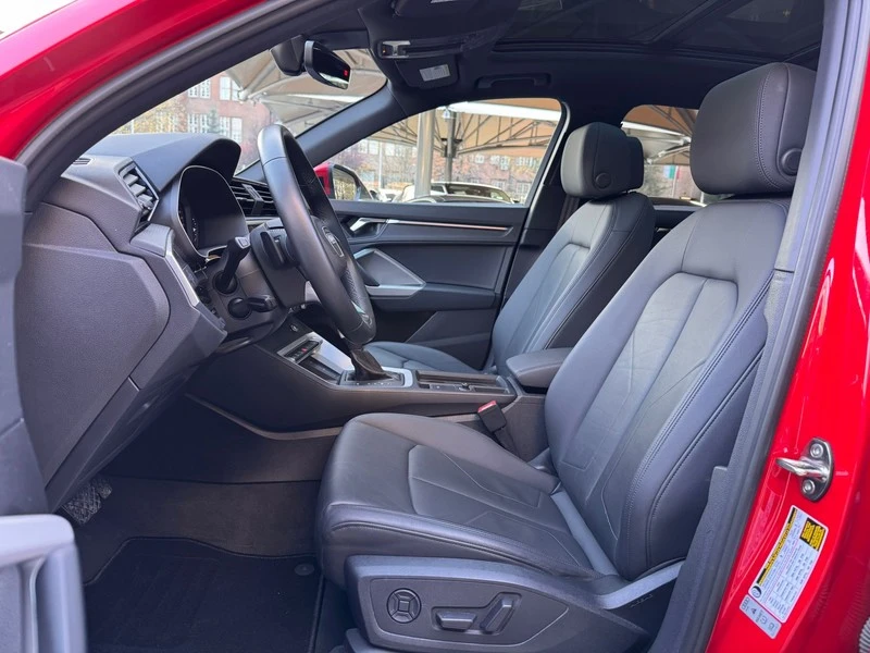 Audi Q3 45 TFSI S Line Qattro PREMIUM+ , снимка 10 - Автомобили и джипове - 53571444