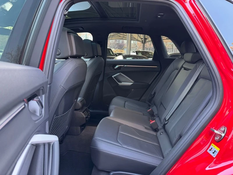 Audi Q3 45 TFSI S Line Qattro PREMIUM+ , снимка 14 - Автомобили и джипове - 53571444