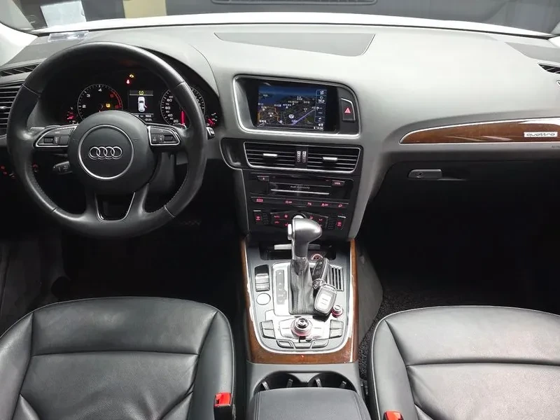 Audi Q5 3.0 TDI Quattro, снимка 7 - Автомобили и джипове - 55130861