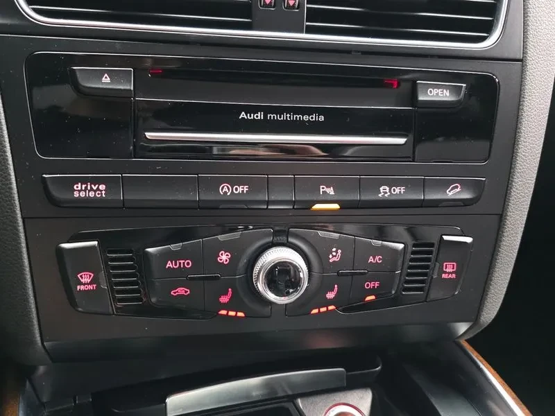 Audi Q5 3.0 TDI Quattro, снимка 17 - Автомобили и джипове - 55130861