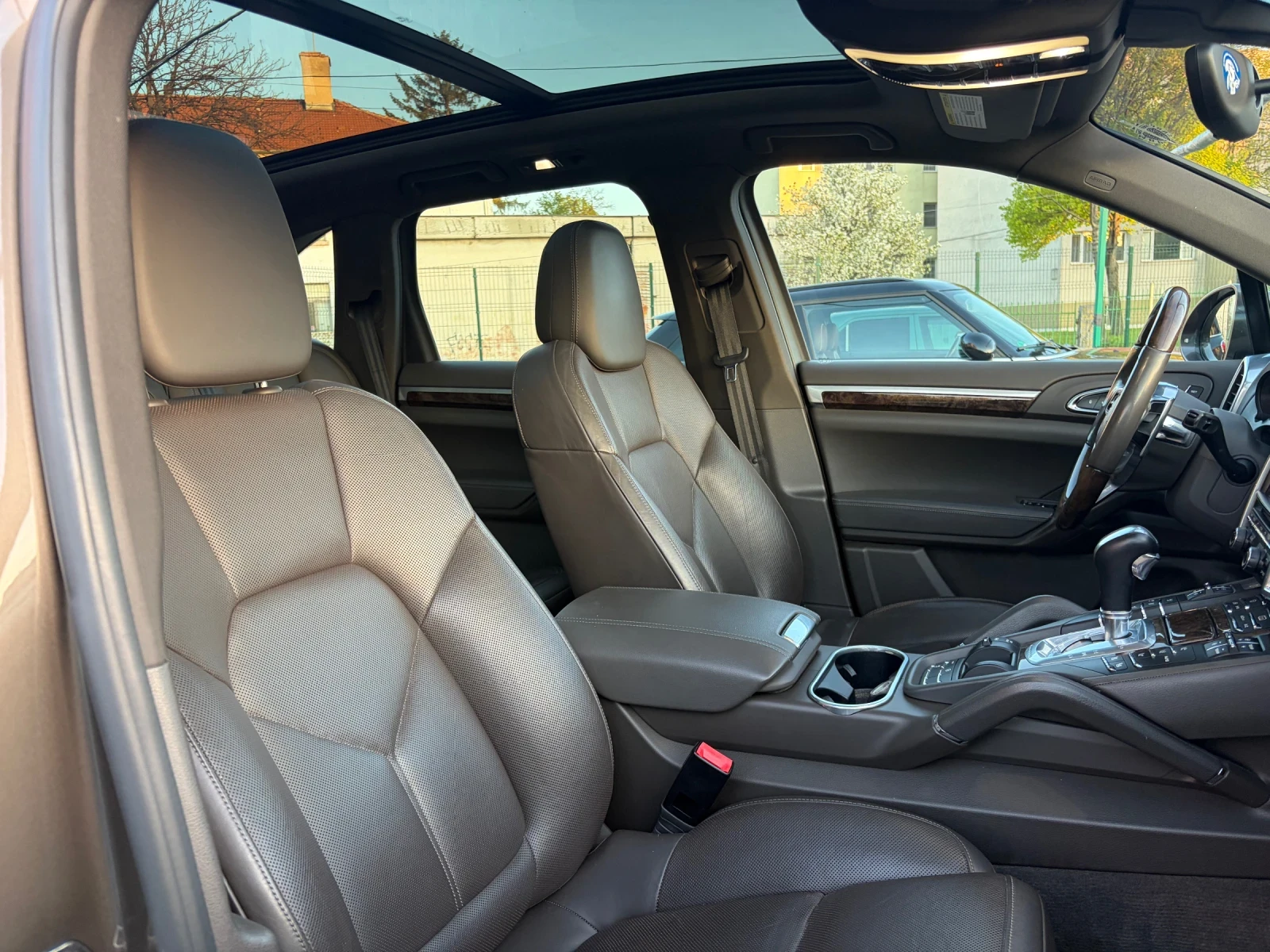 Porsche Cayenne, снимка 16 - Автомобили и джипове - 54828535