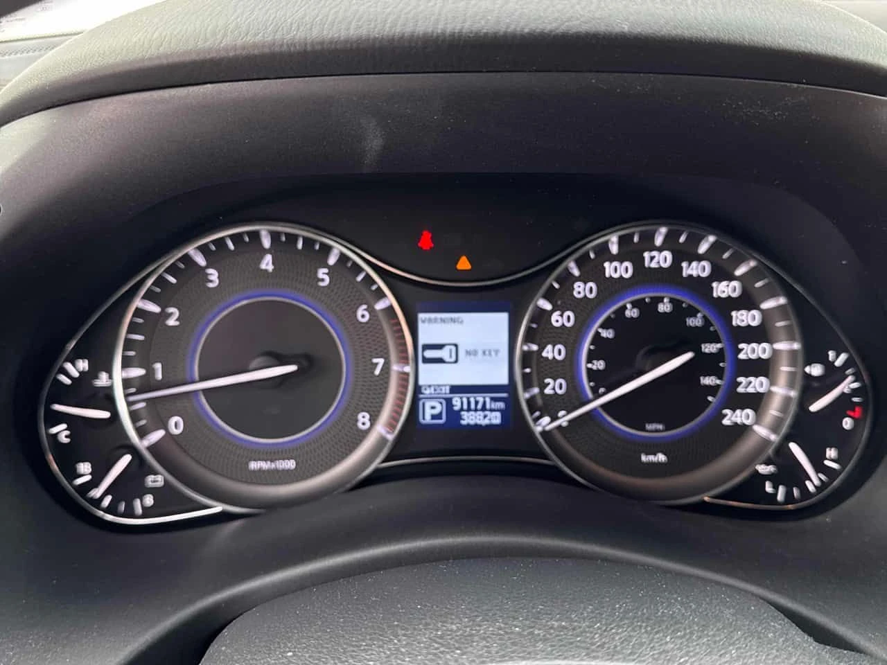 Infiniti QX80 7 Passenger / CARFAX / BOSE / DISTRONIC   | Mobile.bg � ����������� 8