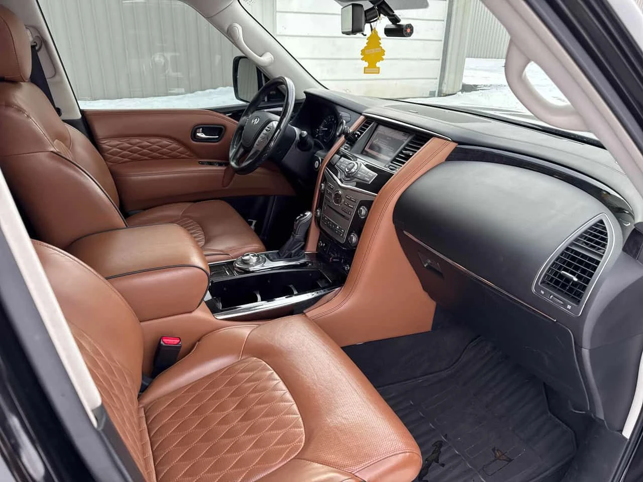 Infiniti QX80 7 Passenger / CARFAX / BOSE / DISTRONIC   | Mobile.bg � ����������� 15