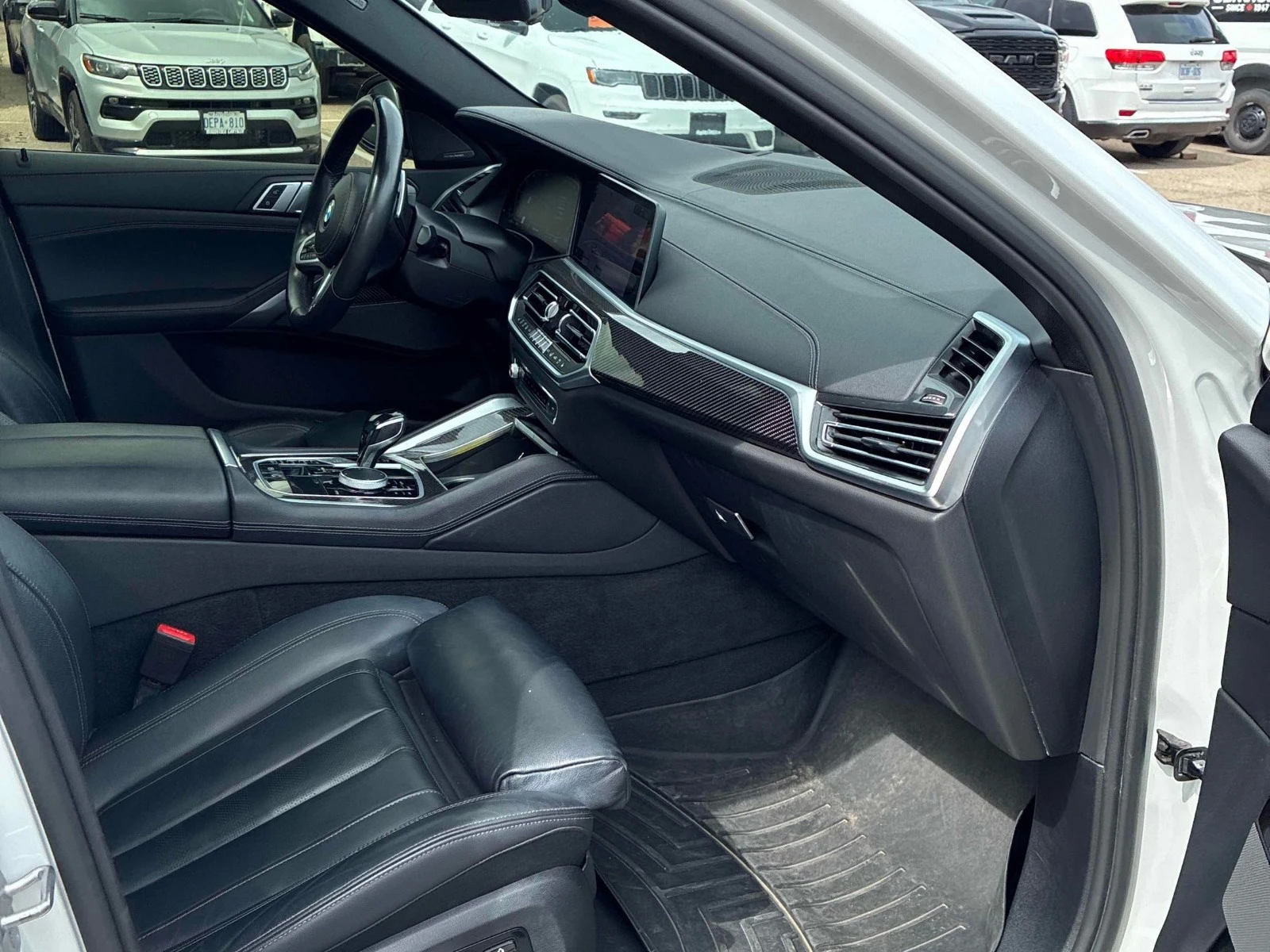 BMW X6 xDrive40i * HUD * 360 * АвтоКредит * (ЦЕНА ДО БГ), снимка 12 - Автомобили и джипове - 55591875