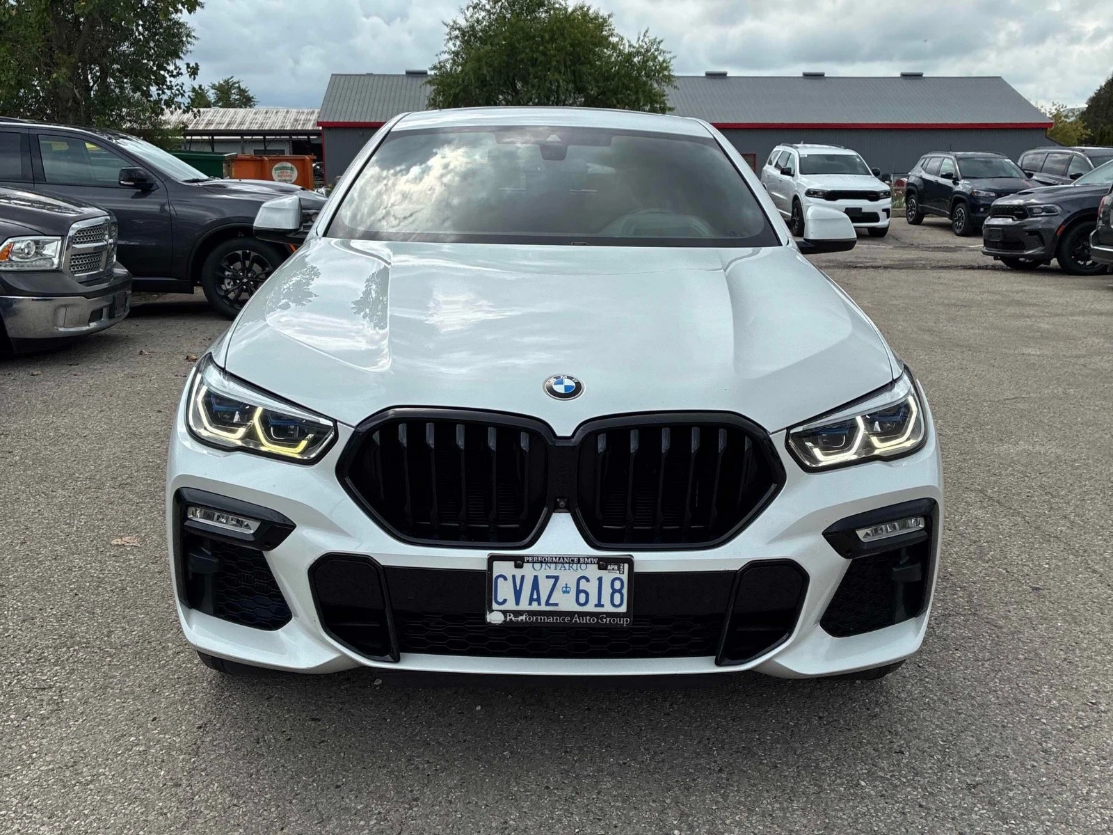 BMW X6 xDrive40i * HUD * 360 * АвтоКредит * (ЦЕНА ДО БГ), снимка 2 - Автомобили и джипове - 55591875