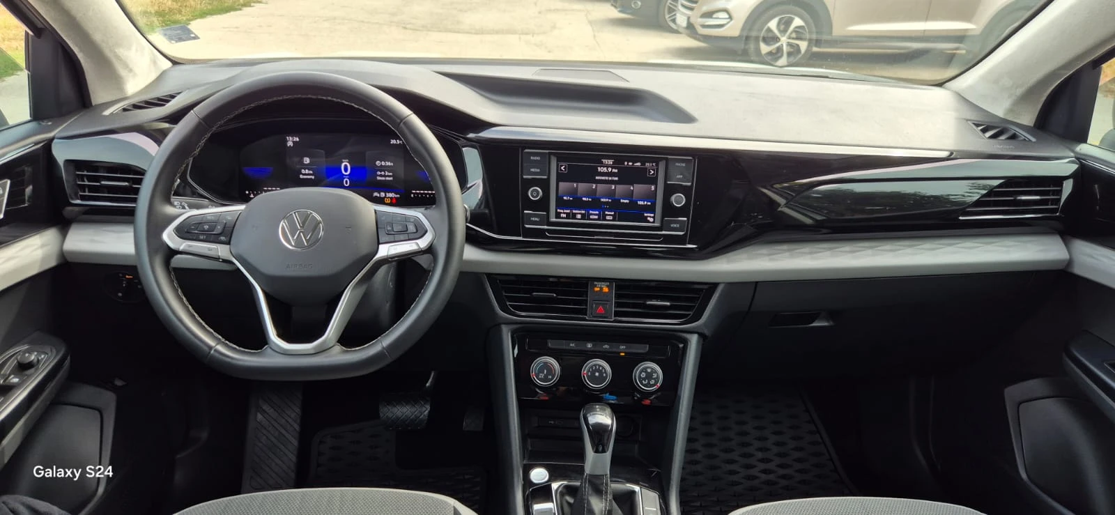 VW Taos S, снимка 11 - Автомобили и джипове - 56441378