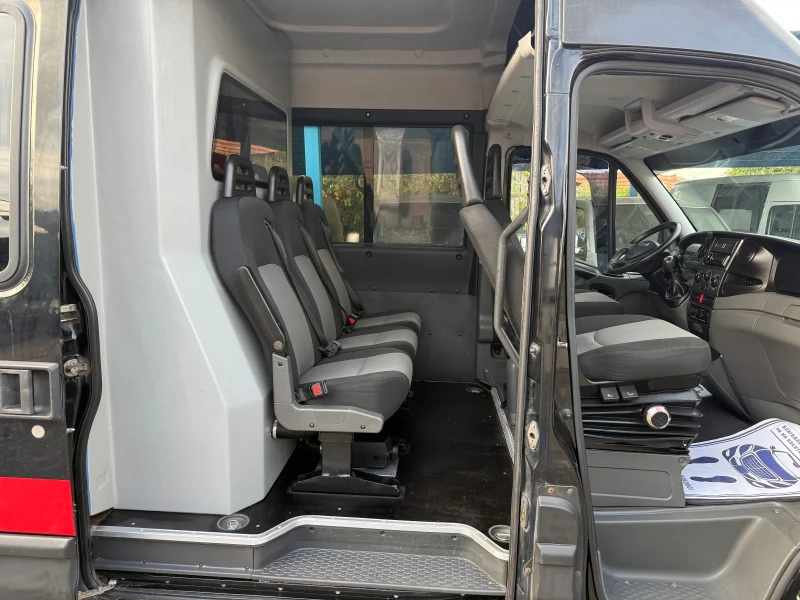 Iveco Daily 3.0, снимка 11 - Бусове и автобуси - 51926182