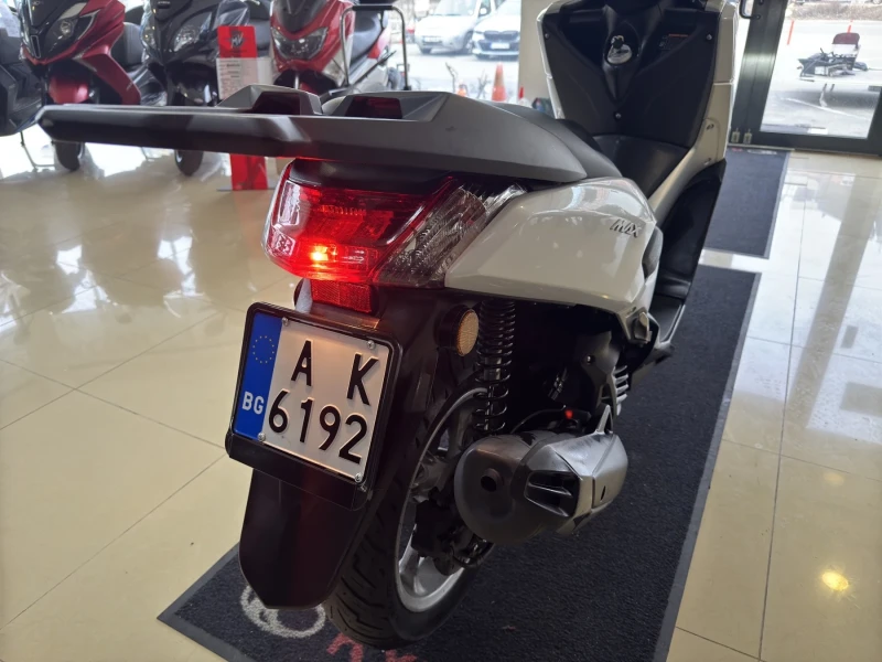 Yamaha NMAX 125ABS, снимка 11 - Мотоциклети и мототехника - 49303322