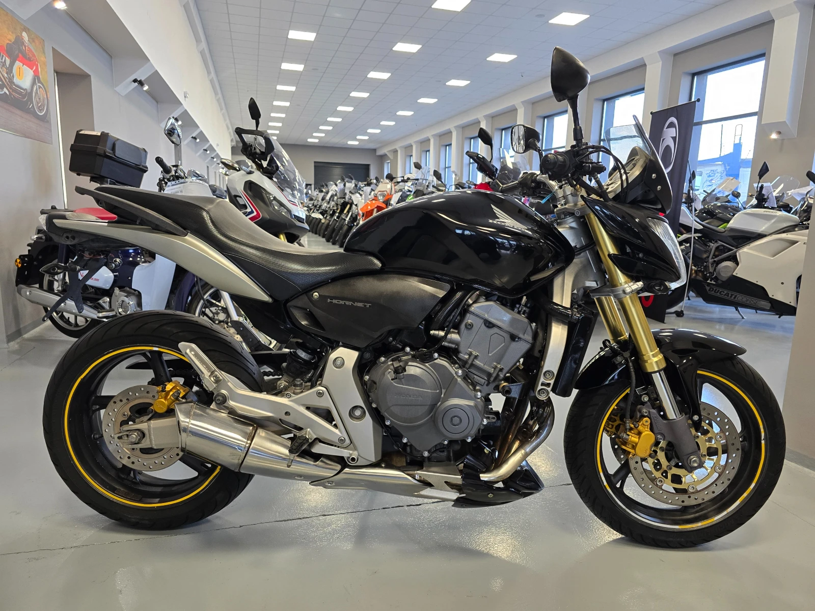 Honda Hornet 600ie, 105к.с., 08.2008г. - изображение 3