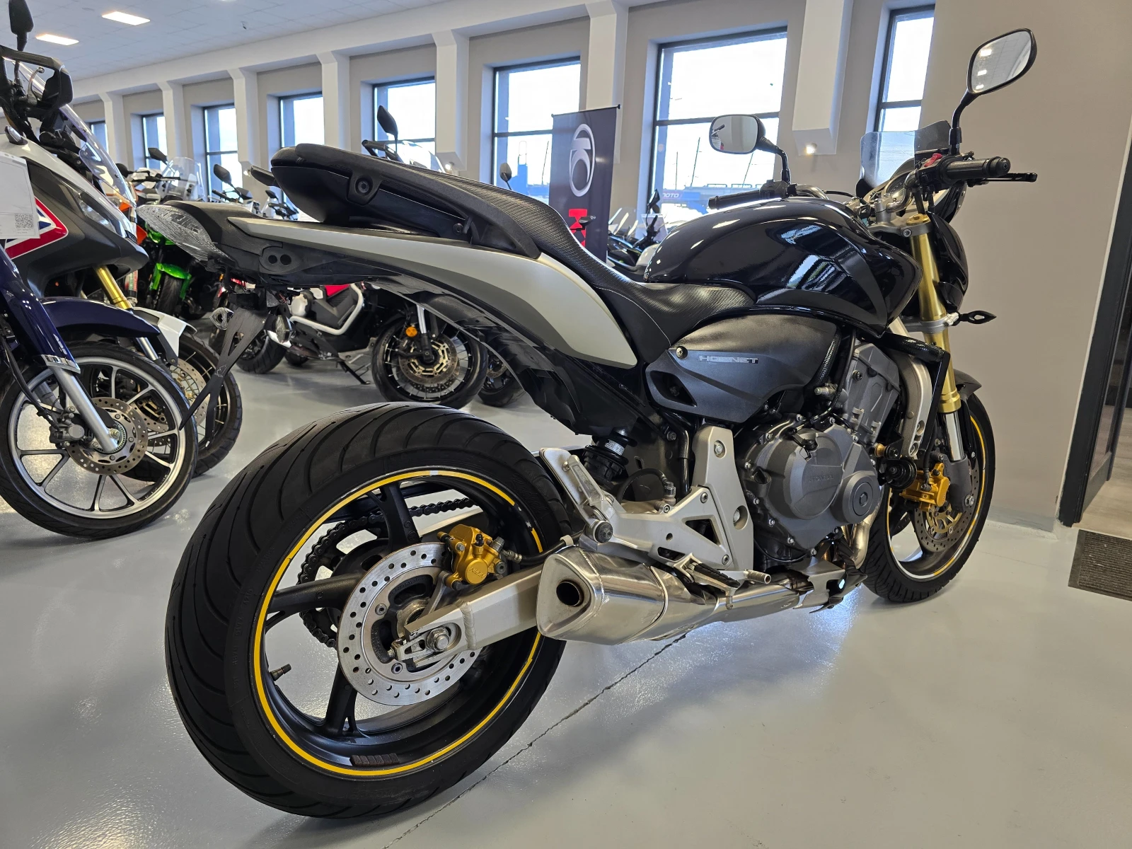 Honda Hornet 600ie, 105к.с., 08.2008г. - изображение 4