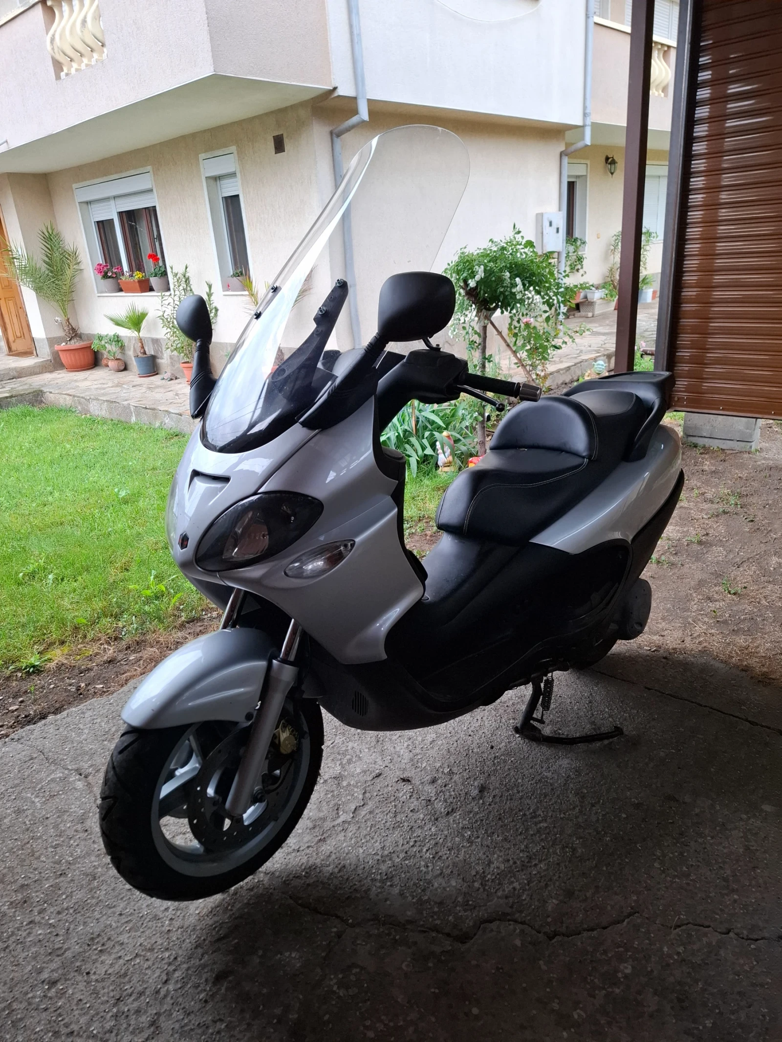 Piaggio X9  - изображение 5