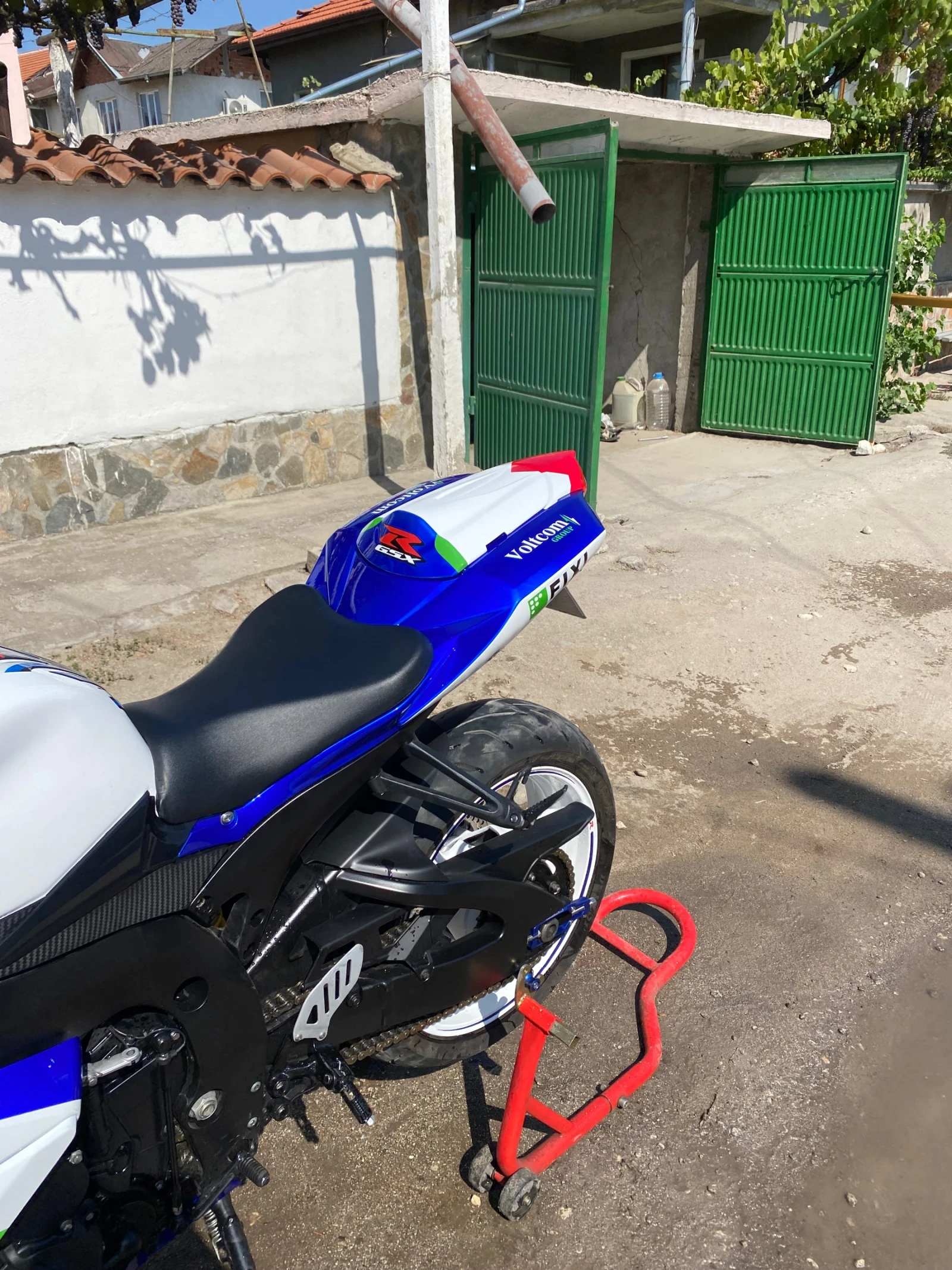 Suzuki Gsxr Gsx-r 600 2009-2010 - изображение 8