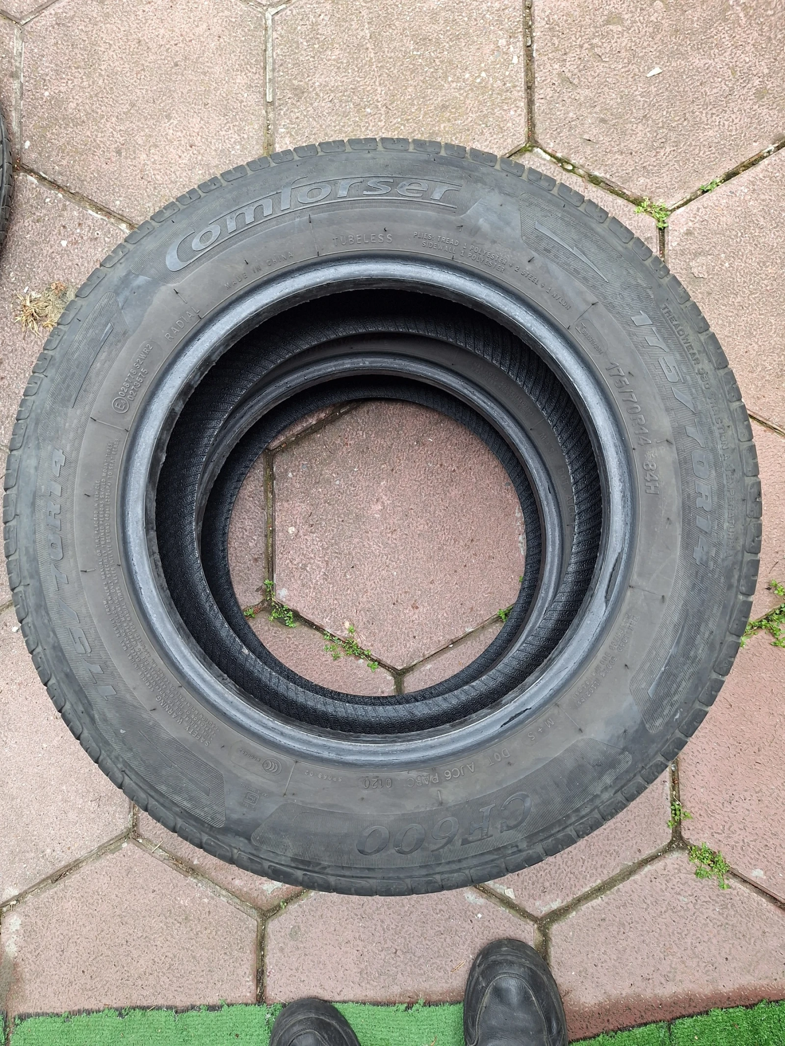 Гуми Летни 175/70R14, снимка 2 - Гуми и джанти - 47960725