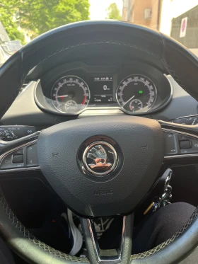 Skoda Octavia АВТОМАТ/КЛИМАТРОНИК/ПАНОРАМА - 30000 лв. - 59932744 | Car24.bg