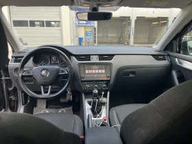 Skoda Octavia АВТОМАТ/КЛИМАТРОНИК/ПАНОРАМА - 30000 лв. - 59932744 | Car24.bg
