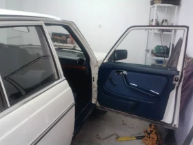Mercedes-Benz 123 230E, снимка 7