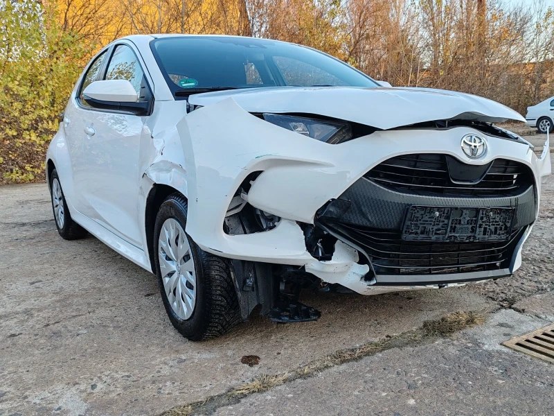 Toyota Yaris, снимка 2 - Автомобили и джипове - 48266193