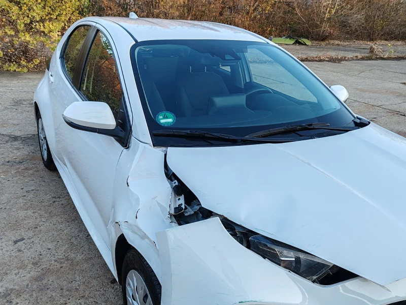 Toyota Yaris, снимка 3 - Автомобили и джипове - 48266193