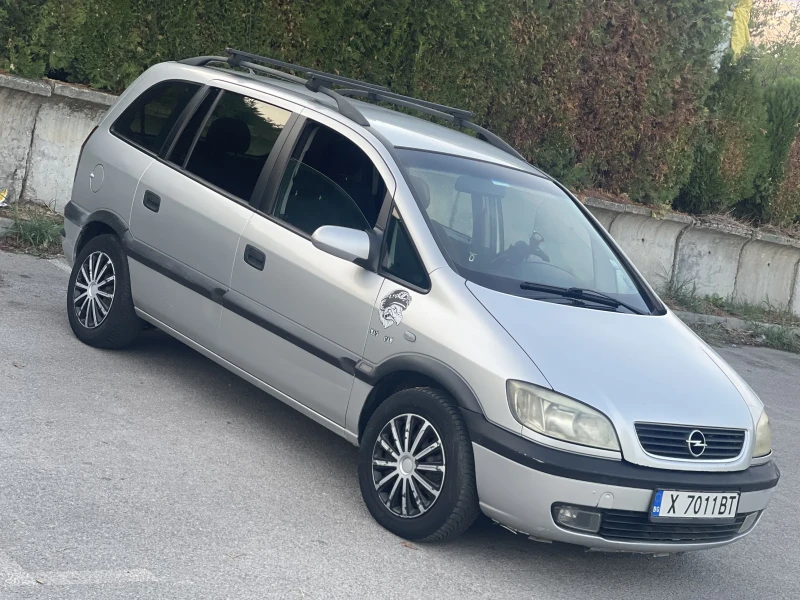 Opel Zafira, снимка 1 - Автомобили и джипове - 48501318