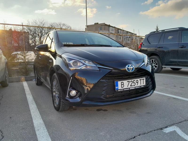 Toyota Yaris хибрид, снимка 11 - Автомобили и джипове - 48997825