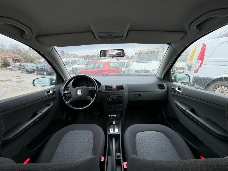 Skoda Fabia 1.4i АВТОМАТИК, снимка 10 - Автомобили и джипове - 51190871