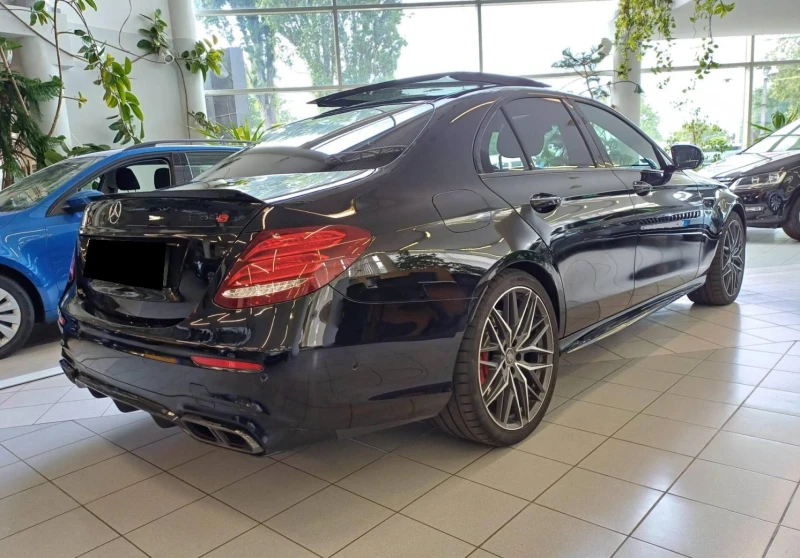 Mercedes-Benz E 63 AMG S 4Matic, снимка 4 - Автомобили и джипове - 50138122