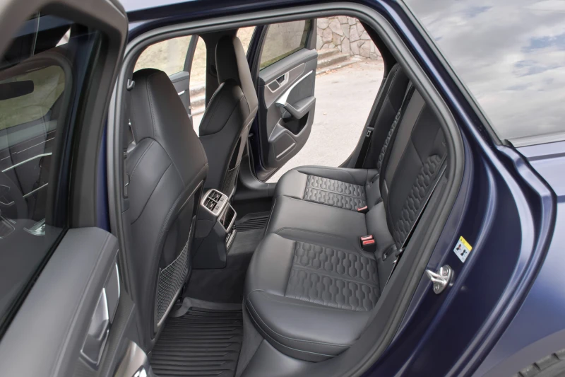 Audi Rs6 Exclusive B&O Ceramic, снимка 13 - Автомобили и джипове - 51905360