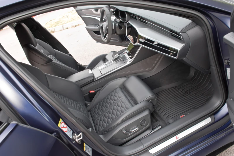 Audi Rs6 Exclusive B&O Ceramic, снимка 11 - Автомобили и джипове - 51905360