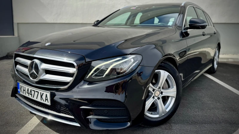 Mercedes-Benz E 220 AMG Пакет, снимка 5 - Автомобили и джипове - 52393745