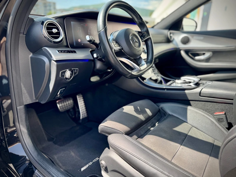 Mercedes-Benz E 220 AMG Пакет, снимка 7 - Автомобили и джипове - 52393745