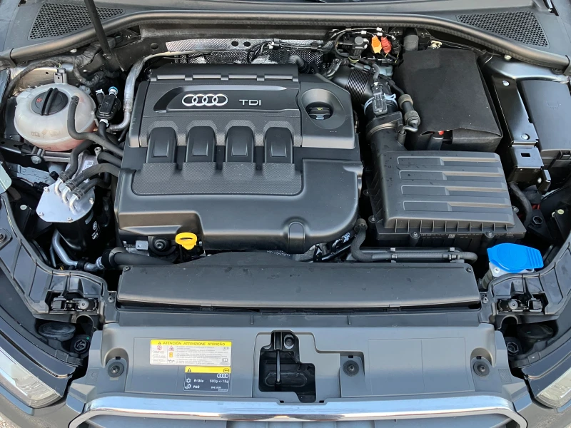 Audi A3 1.6 TDI, снимка 15 - Автомобили и джипове - 51680074