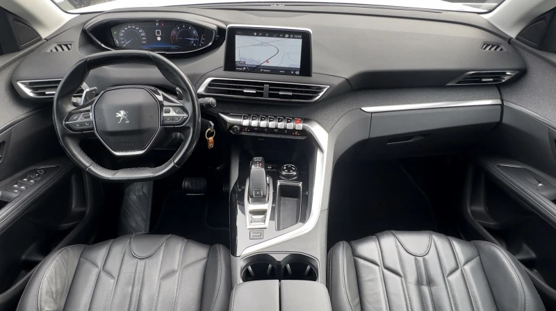 Peugeot 5008 1.6T 180кс.Autom.Navi Car play Camera Кожа Подгрев, снимка 6 - Автомобили и джипове - 52369614