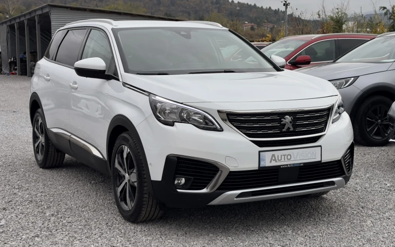 Peugeot 5008 1.6T 180кс.Allure Autom.Navi Carplay Кожа Подгрев
