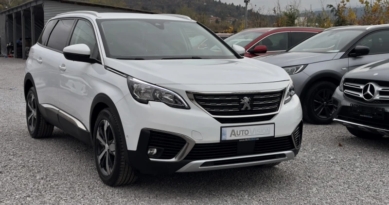 Peugeot 5008 1.6T 180кс.Allure Autom.Navi Car play Кожа Подгрев