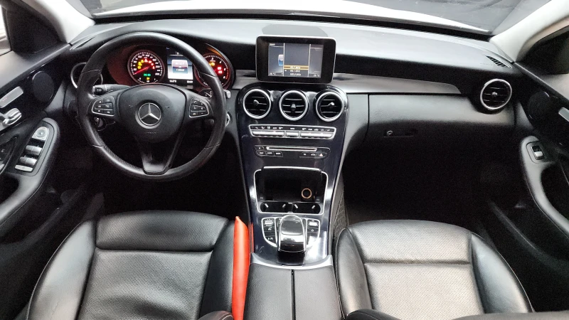 Mercedes-Benz C 200, снимка 7 - Автомобили и джипове - 52548798