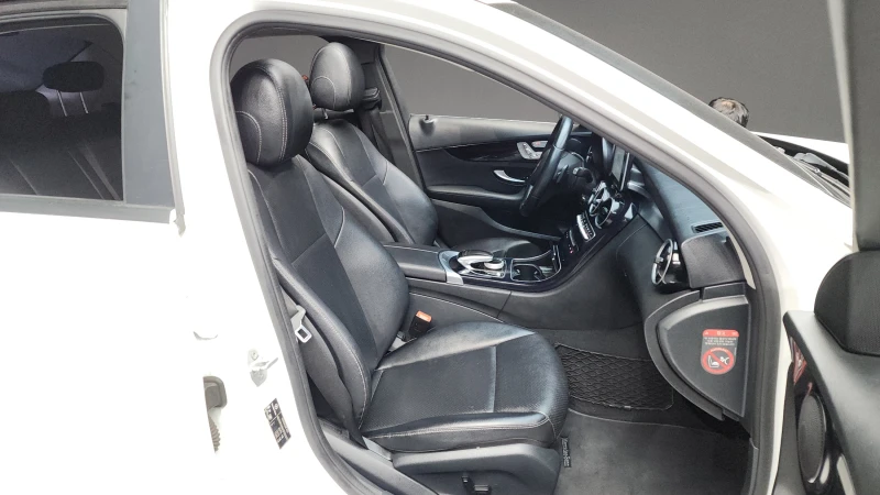 Mercedes-Benz C 200, снимка 11 - Автомобили и джипове - 52548798